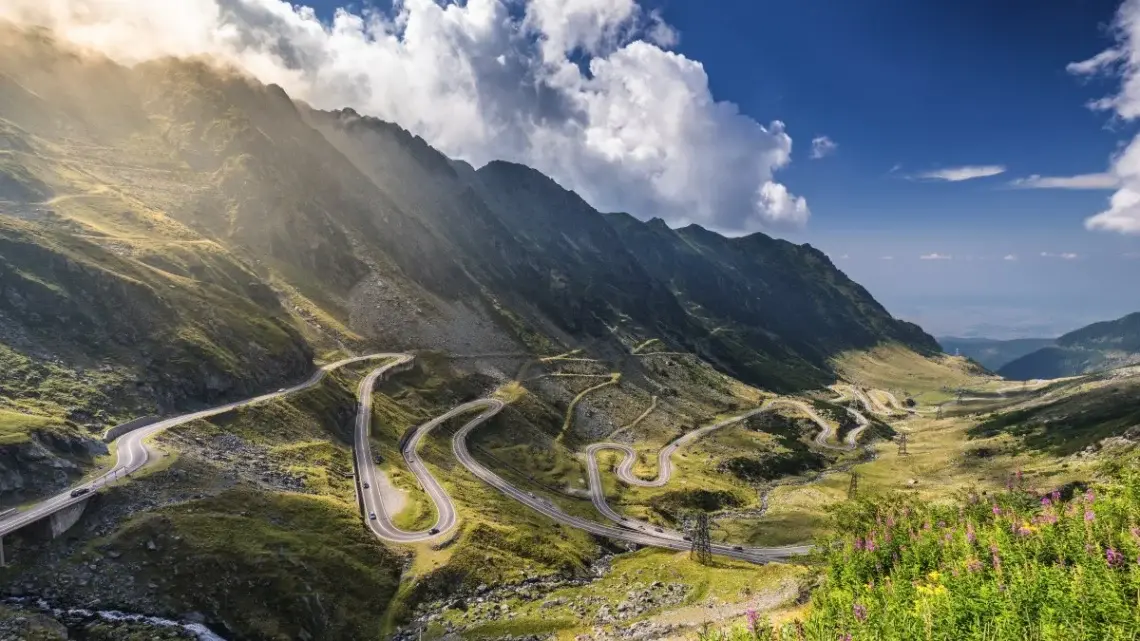 Natura Carpaților + Peisaje Montane